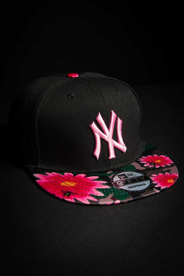 New York Yankees Floral Bees 9Fifty New Era Fits Snapback Hat New Era Fits Hats New York Yankees Floral Bees 9Fifty New Era Fits Snapback Hat New York Yankees Floral Bees 9Fifty New Era Fits Snapback Hat - Devious Elements Apparel
