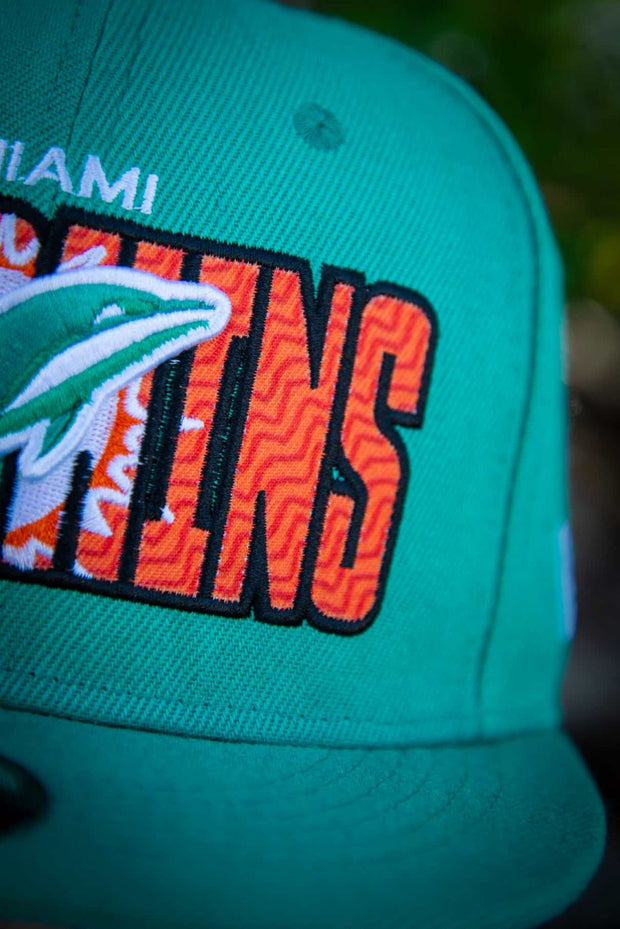 Miami Dolphins Zig Zag Pattern 9Fifty New Era Fits Snapback Hat