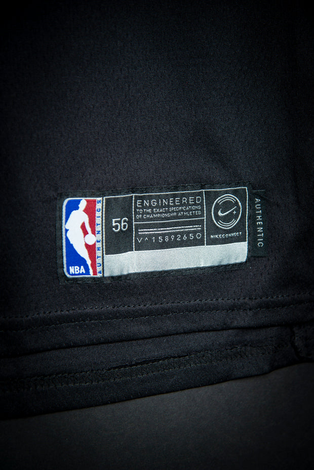 Vintage Nike Miami Heat Dwyane Wade NBA Jersey Size 56