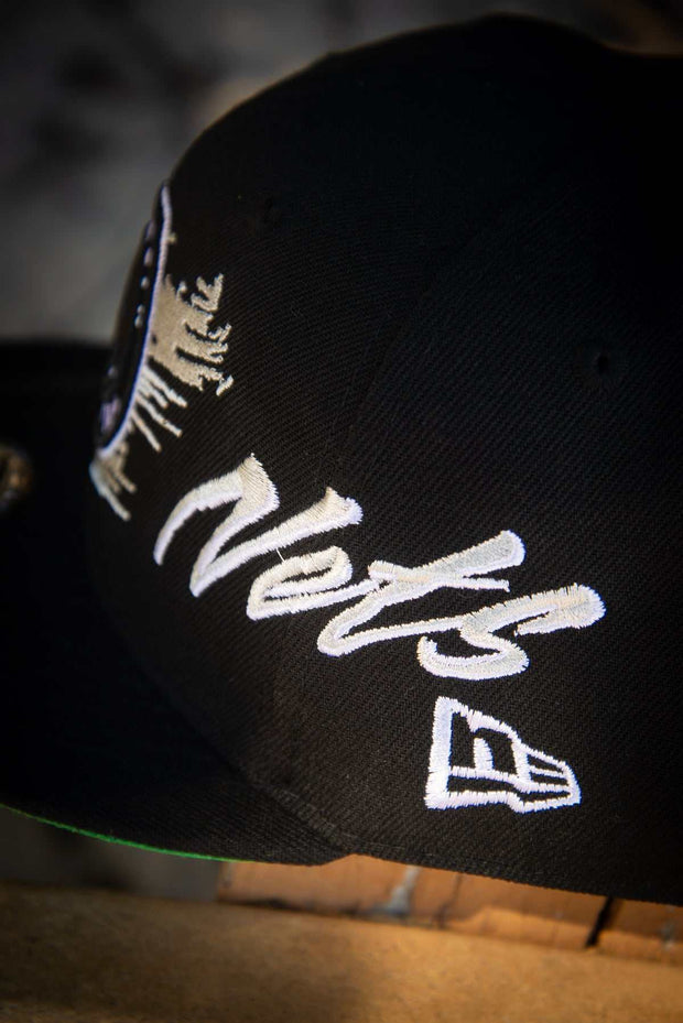 New Era Black Brooklyn Nets Classic 9FIFTY Trucker Snapback Hat