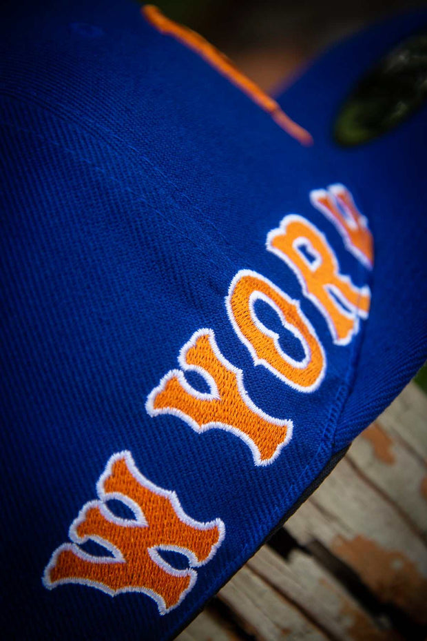 New York Mets Side Flow 9Fifty New Era Fits Snapback Hat New Era Fits Hats New York Mets Side Flow 9Fifty New Era Fits Snapback Hat New York Mets Side Flow 9Fifty New Era Fits Snapback Hat - Devious Elements Apparel